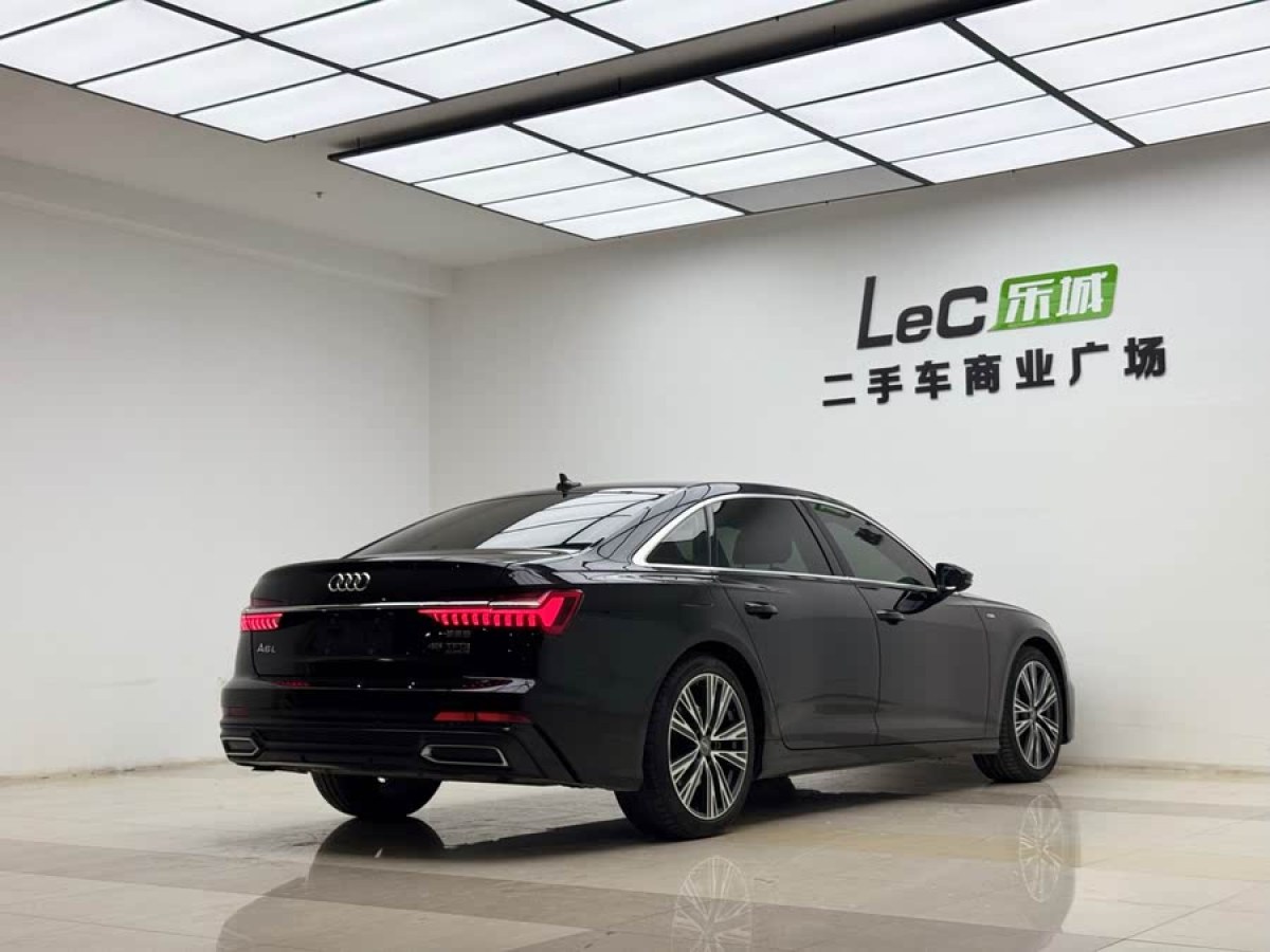 奧迪 奧迪A6L  2019款 45 TFSI quattro 臻選動(dòng)感型圖片