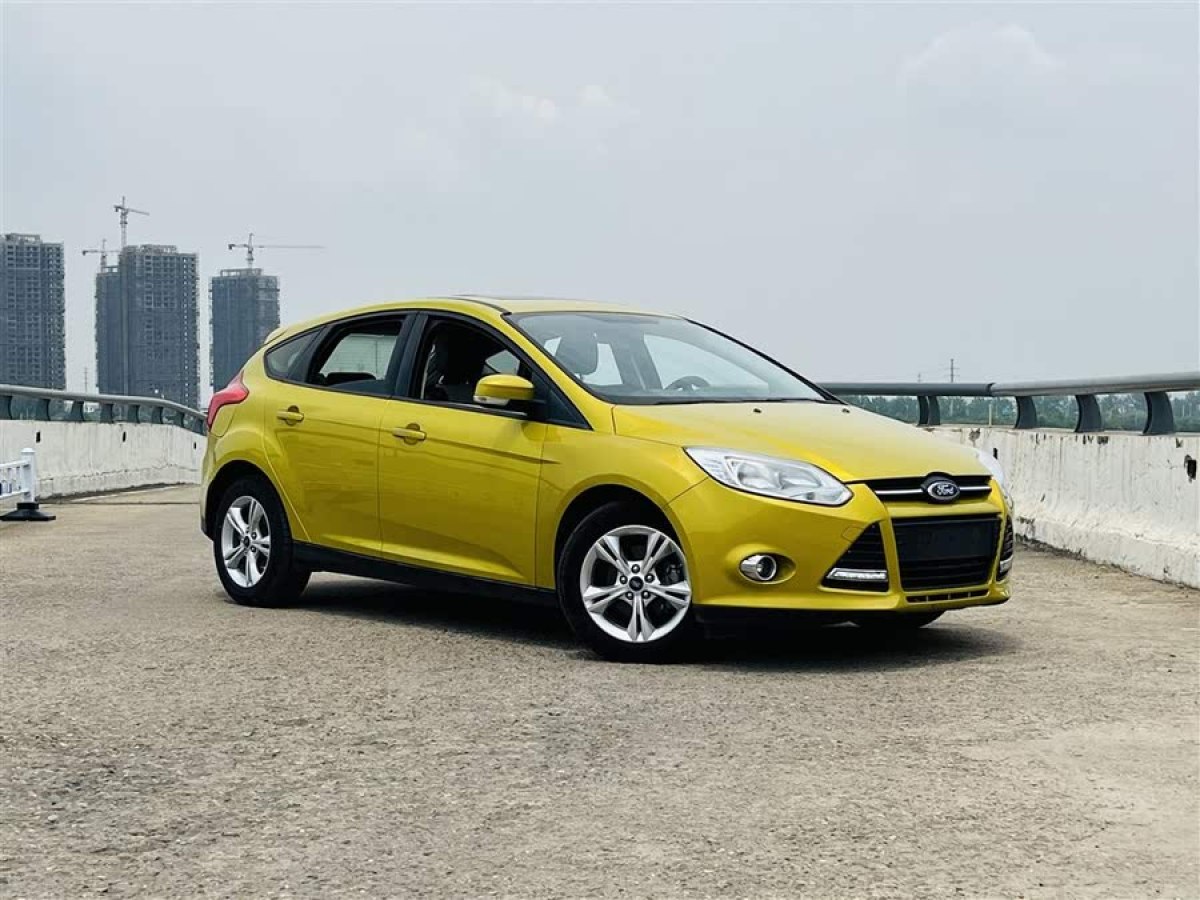福特 ?？怂? 2012款 兩廂 1.6L 自動(dòng)風(fēng)尚型圖片