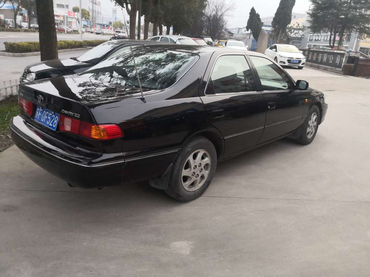 丰田 佳美  2001款 22l 自动图片