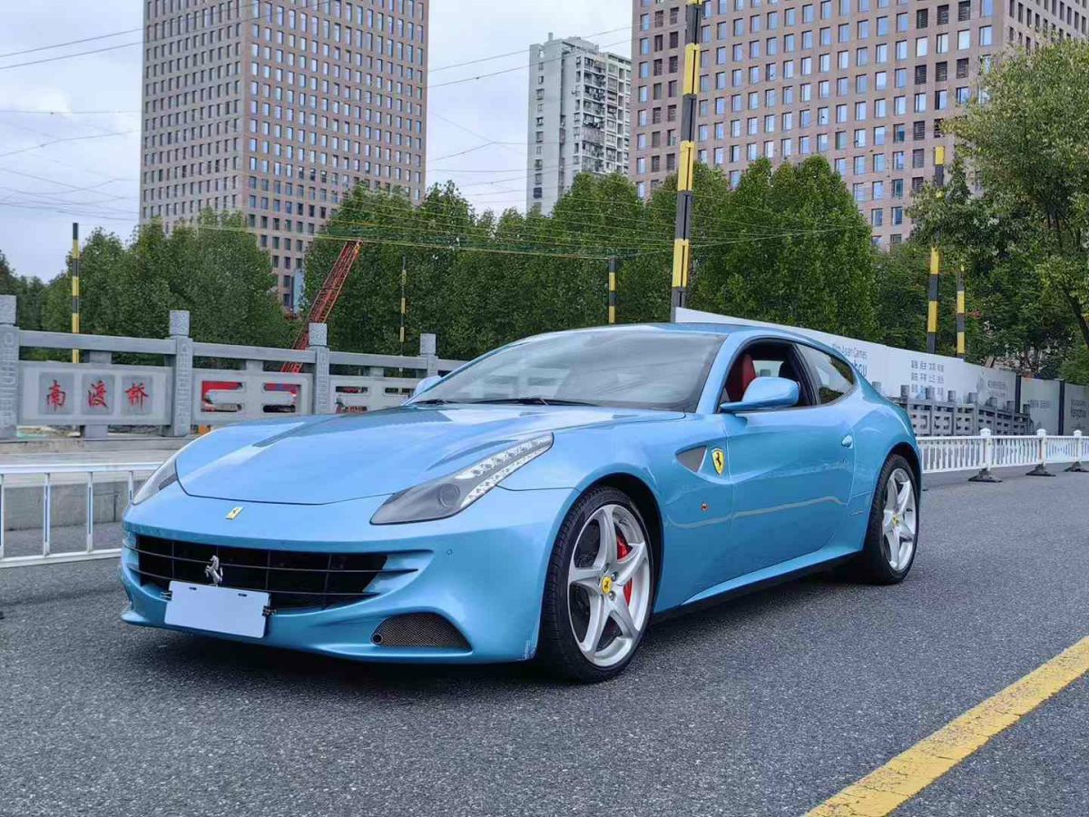 2013年9月法拉利 458  2013款 4.5L Spider