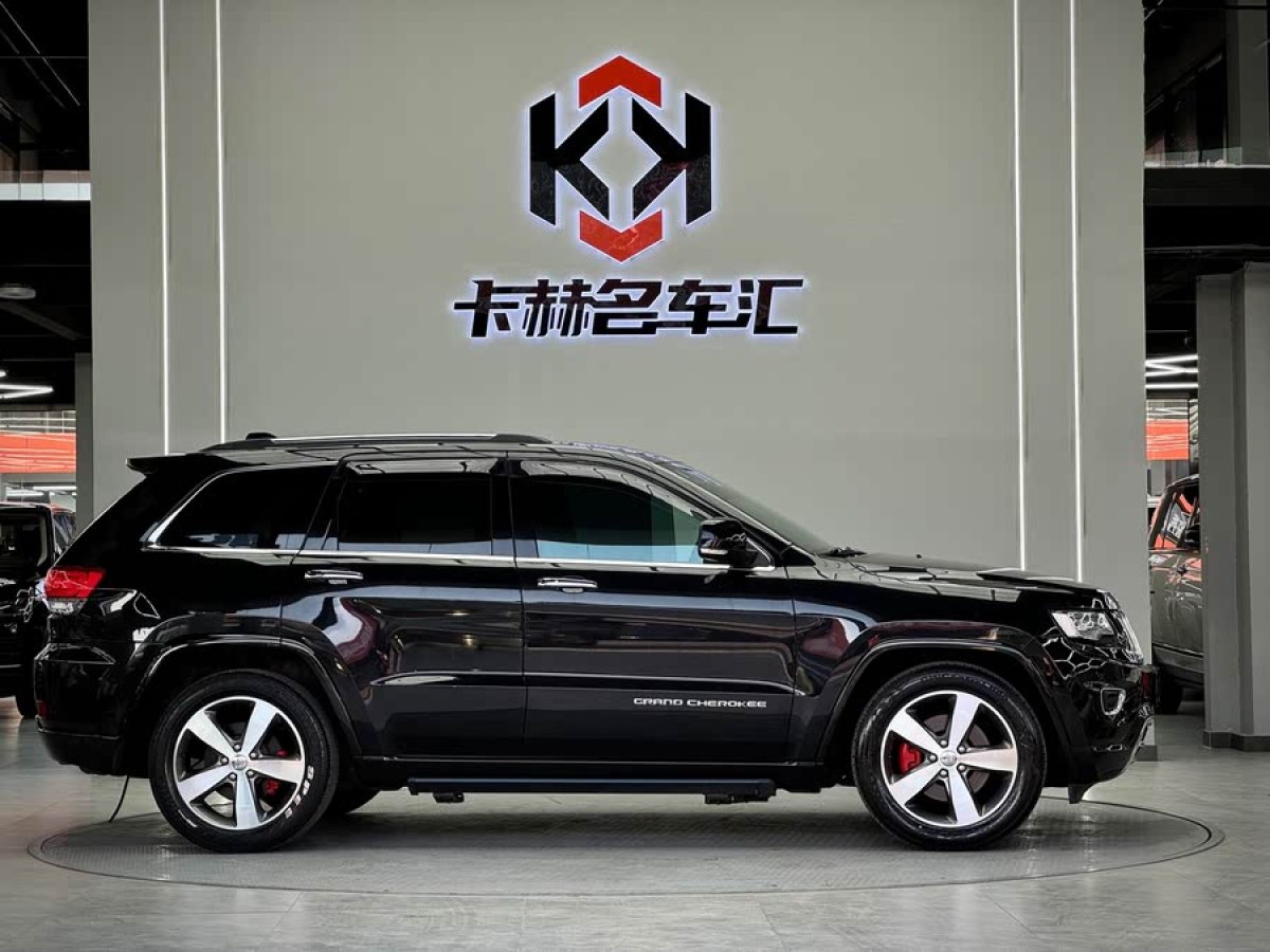 Jeep 大切諾基  2015款 3.6L 豪華導(dǎo)航版圖片