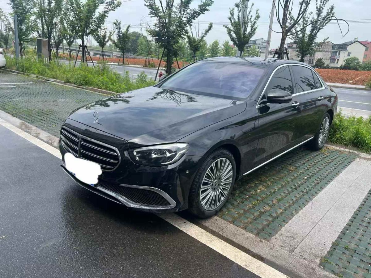奔馳 奔馳E級(jí)  2023款 E 300 L 豪華型圖片