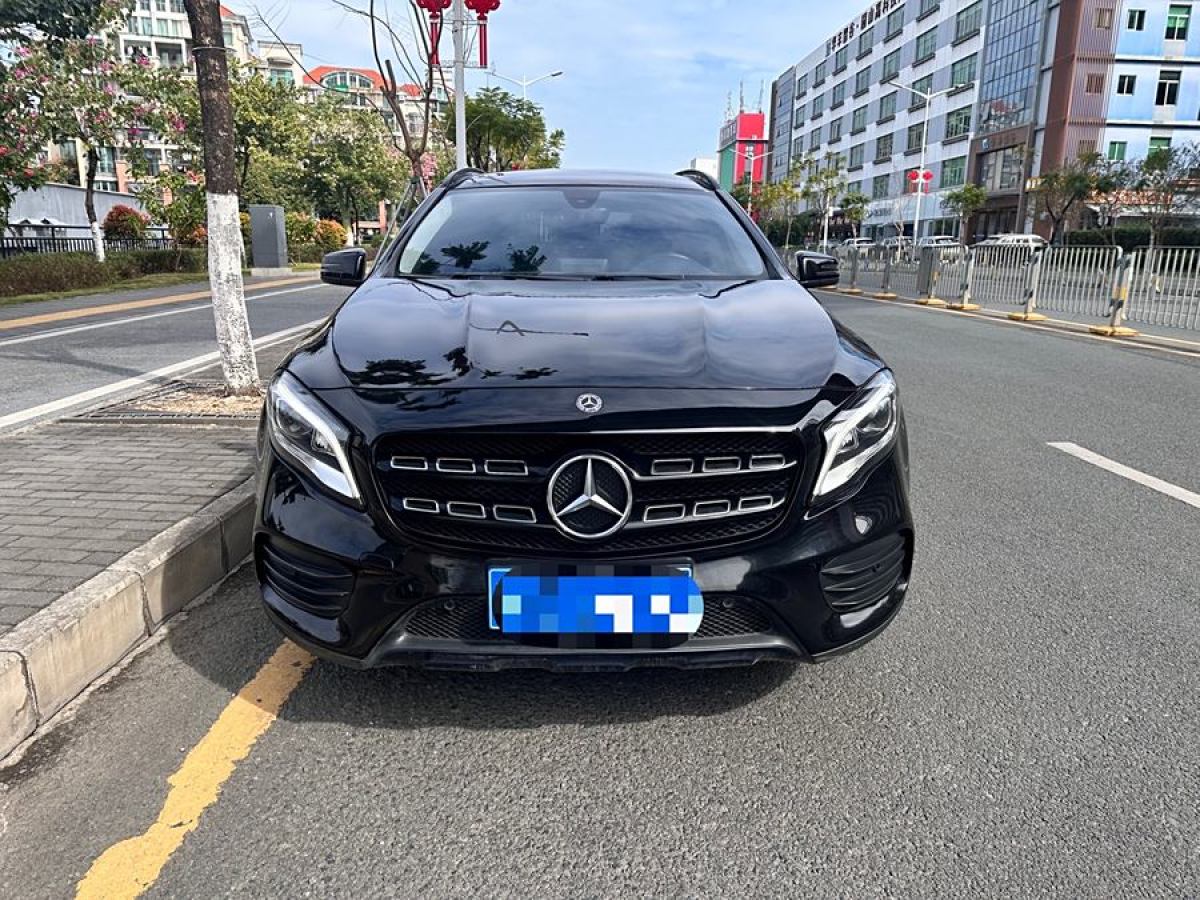 奔馳 奔馳GLA  2018款 GLA 220 4MATIC 運(yùn)動(dòng)型圖片