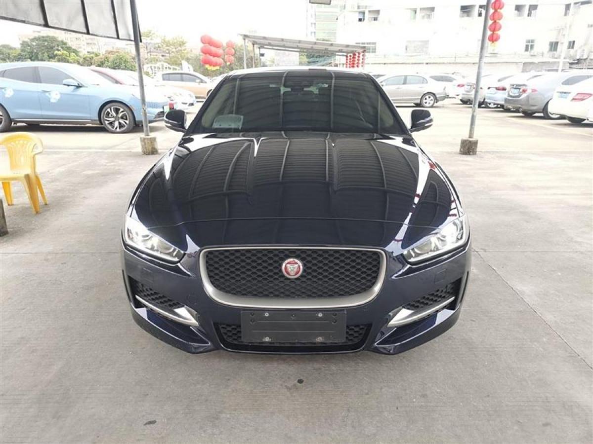 捷豹 XE  2018款 2.0T 200PS 兩驅(qū)R-Sport運(yùn)動版圖片