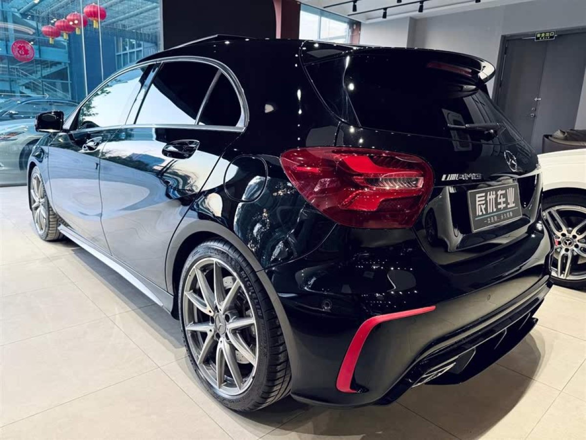 奔馳 奔馳A級(jí)AMG  2017款 改款 AMG A 45 4MATIC圖片