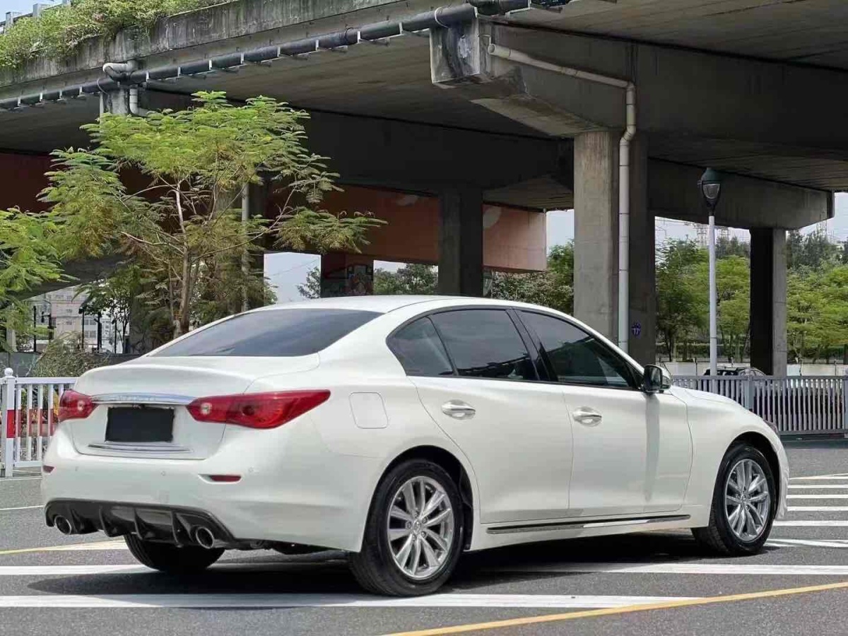 英菲尼迪 Q50L  2016款 2.0T 悅享版圖片