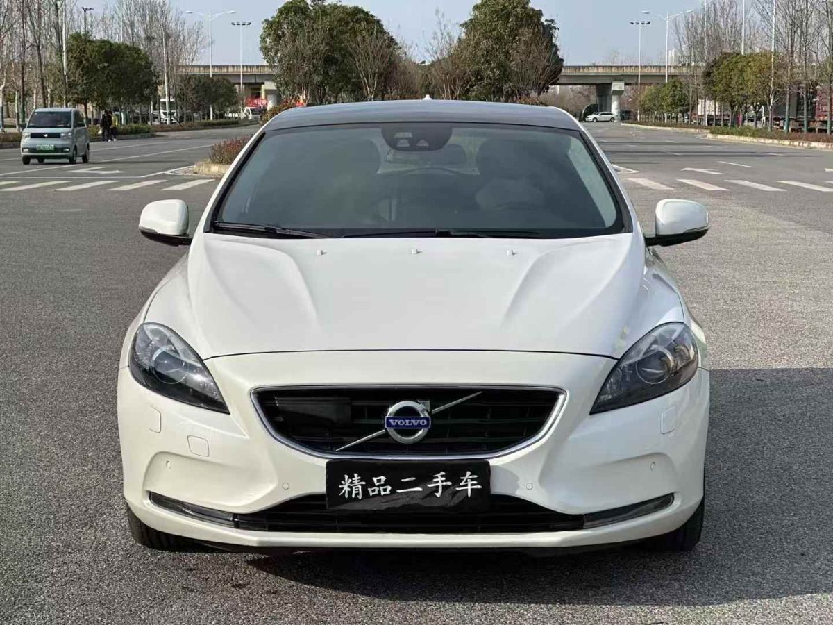 沃爾沃 V40  2014款 2.0T 智尚版圖片