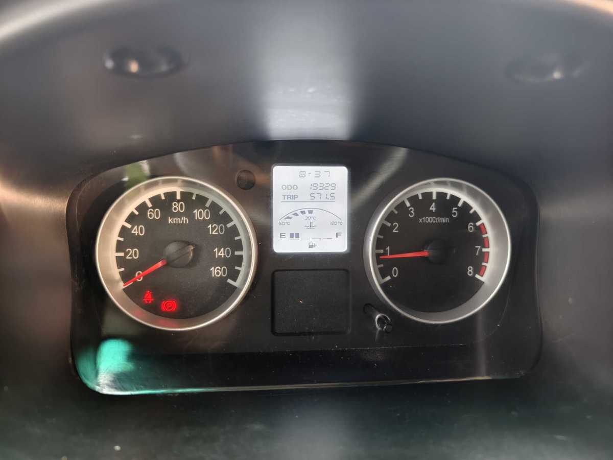 金杯 海獅X30L  2021款 1.5L商務(wù)中央空調(diào)版客車(chē)國(guó)VI SWC15M圖片