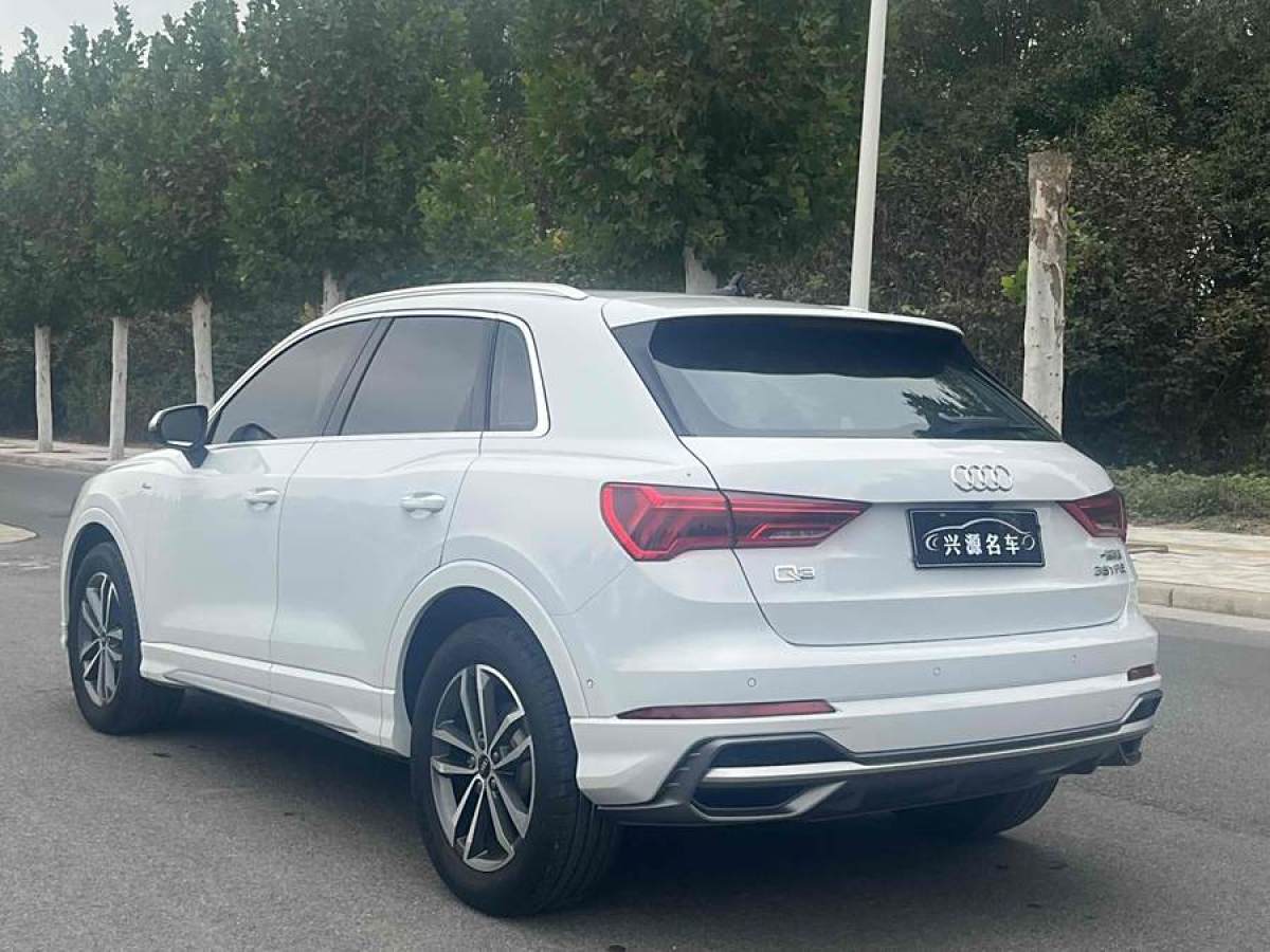 奧迪 奧迪Q3  2020款 35 TFSI 時(shí)尚致雅型圖片