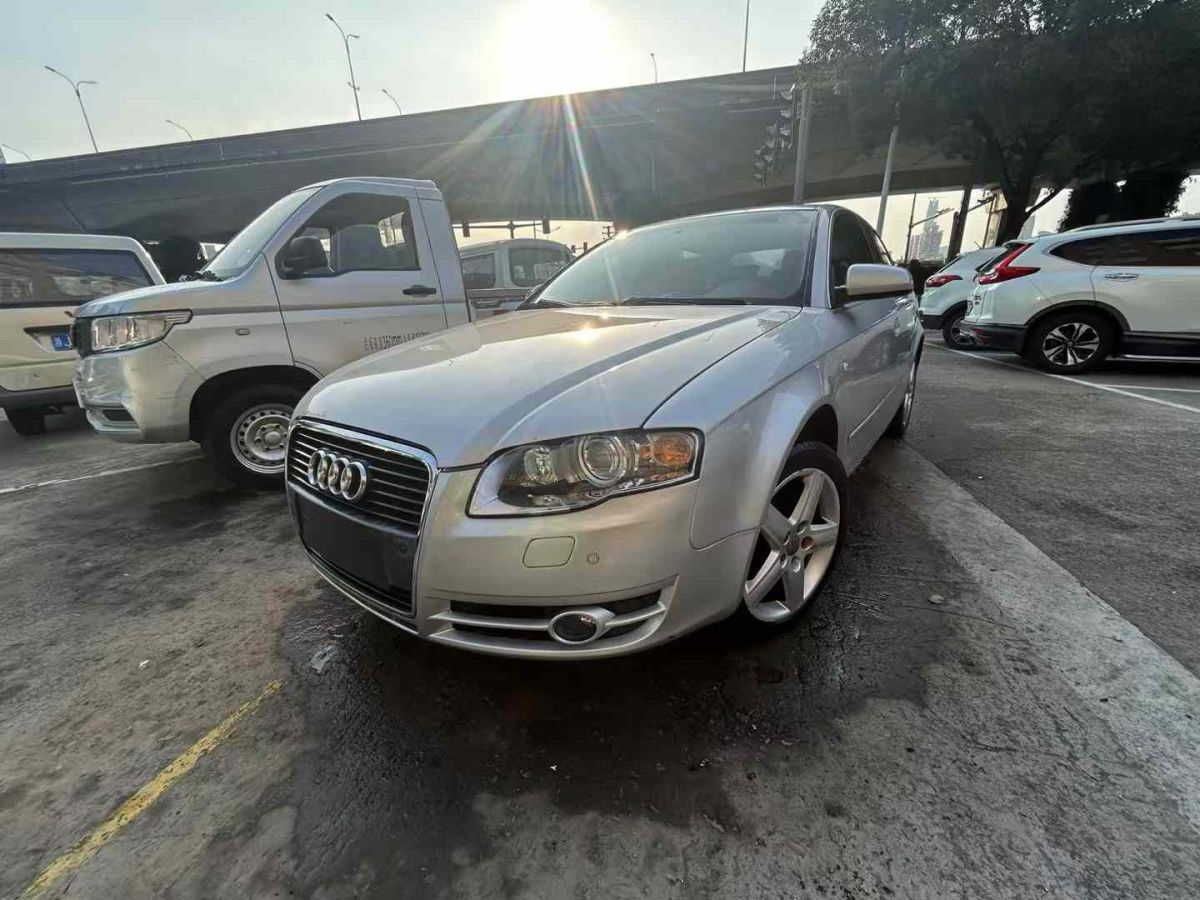 奧迪 奧迪A4  2008款 A4 2.0T FSI 豪華型圖片