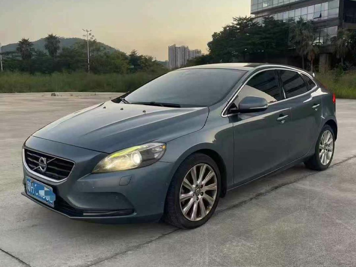 沃爾沃 V40  2013款 2.0T 智尚版圖片