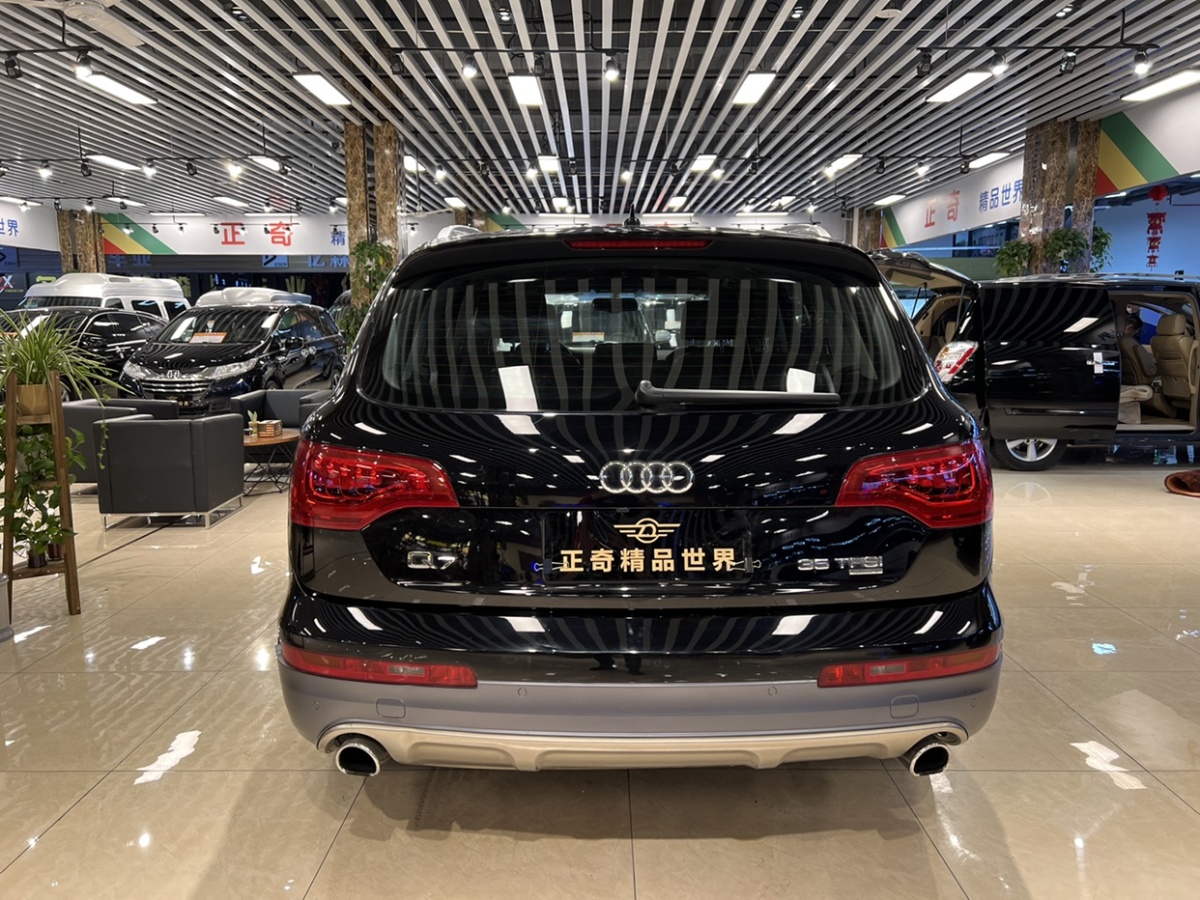 奥迪 奥迪q7 2014款 35 tfsi 越野型图片