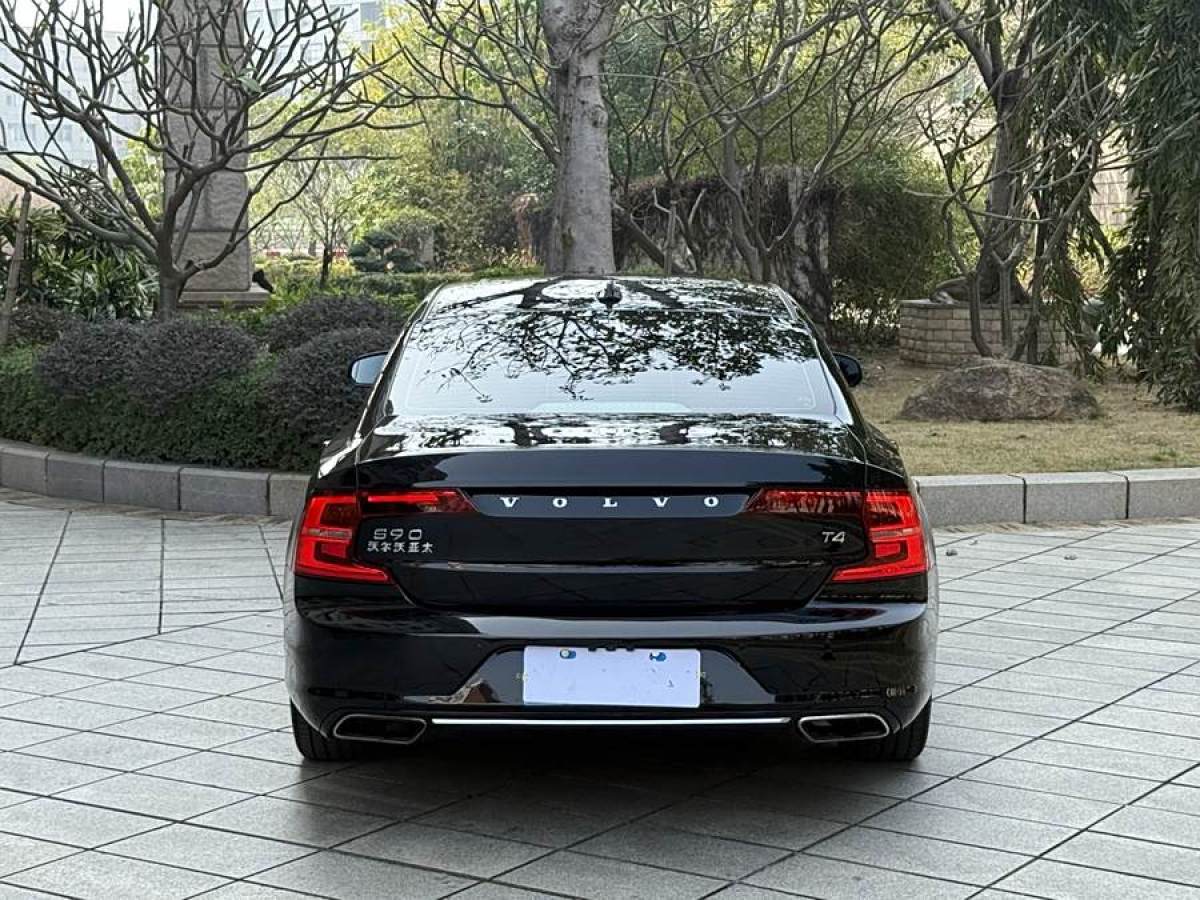 沃爾沃 S90  2018款 T4 智遠(yuǎn)版圖片