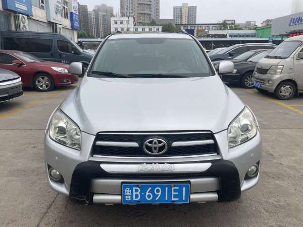 丰田 RAV4荣放  2010款 2.4L 自动豪华升级版