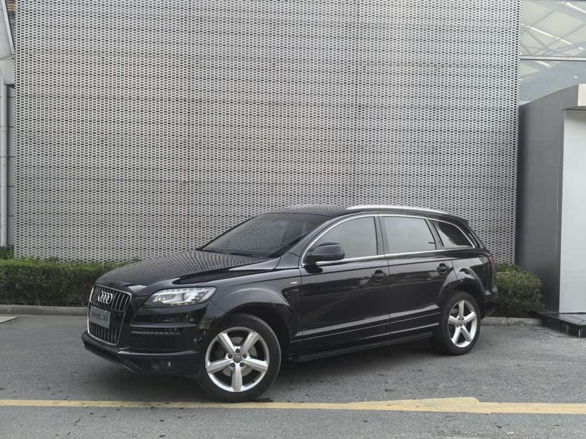 奧迪 奧迪Q7  2014款 35 TFSI 運(yùn)動型圖片