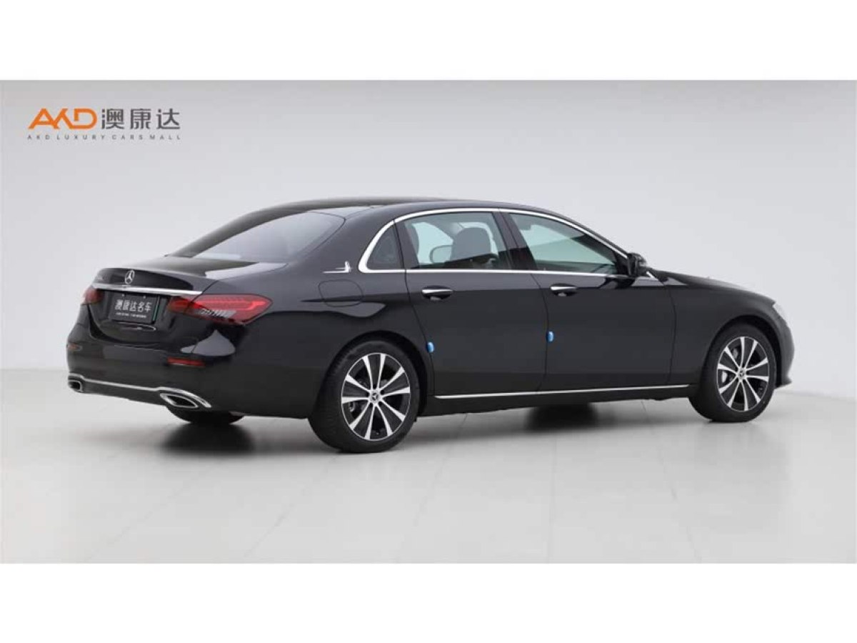 奔馳 奔馳E級新能源  2022款 改款二 E 350 e L 插電式混合動力轎車圖片