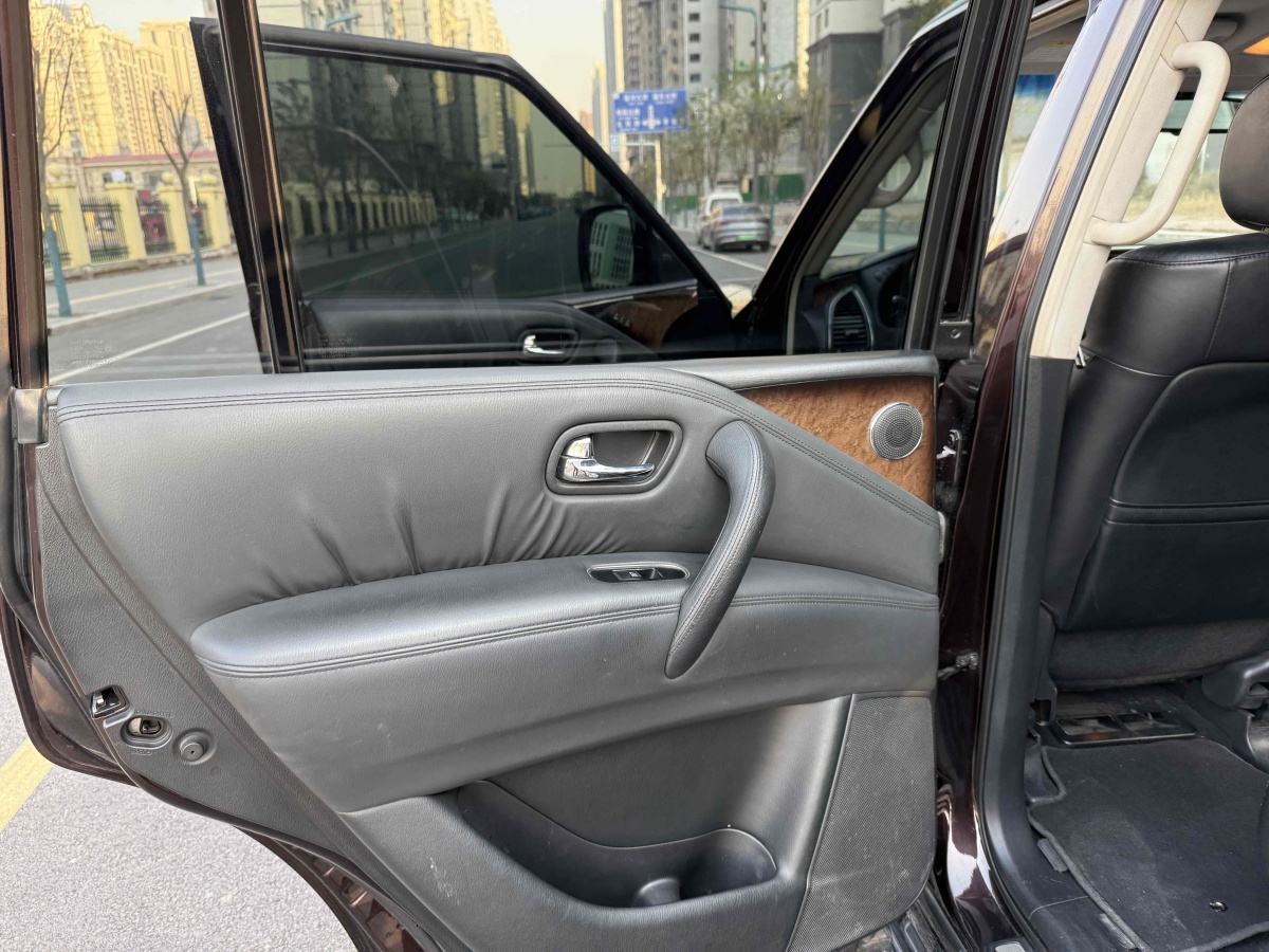 英菲尼迪 QX80  2013款 5.6L 4WD圖片