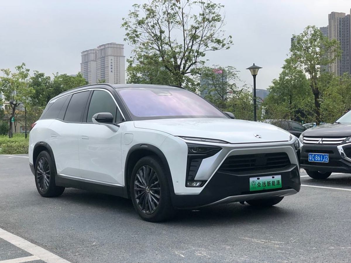 蔚來 ES8  2020款 415KM 基準(zhǔn)版 六座版圖片