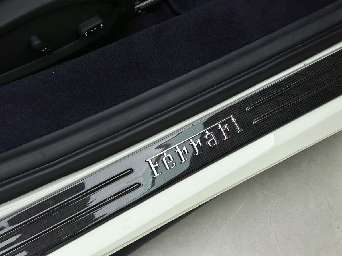 2019年4月法拉利 488  2015款 488 GTB