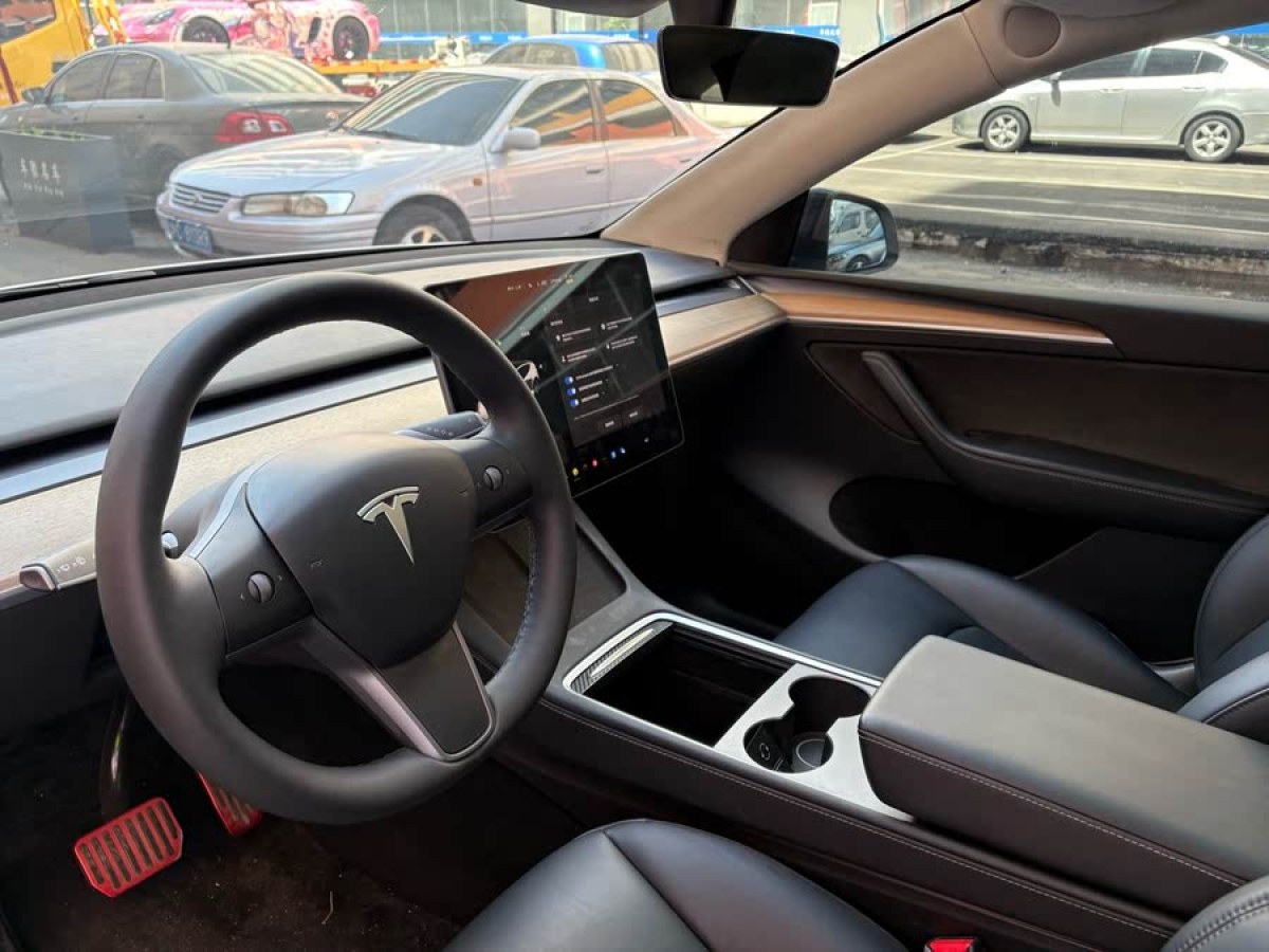 特斯拉 Model Y  2021款 標準續(xù)航后驅(qū)版圖片