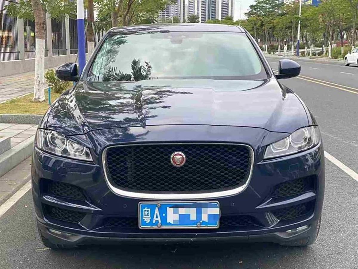 捷豹 F-PACE  2016款 2.0T 兩驅(qū)都市尊享版圖片