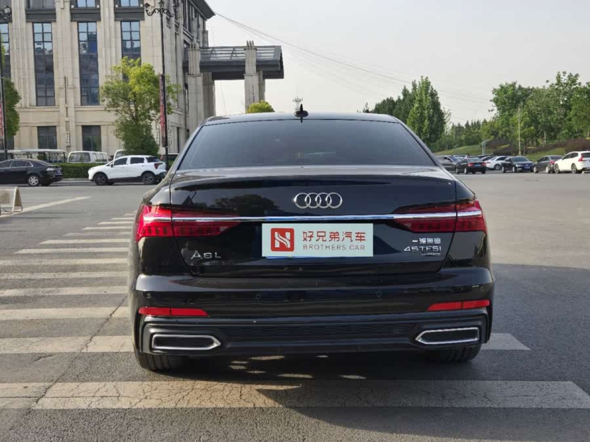 奧迪 奧迪A6L  2022款 45 TFSI quattro 臻選動(dòng)感型圖片