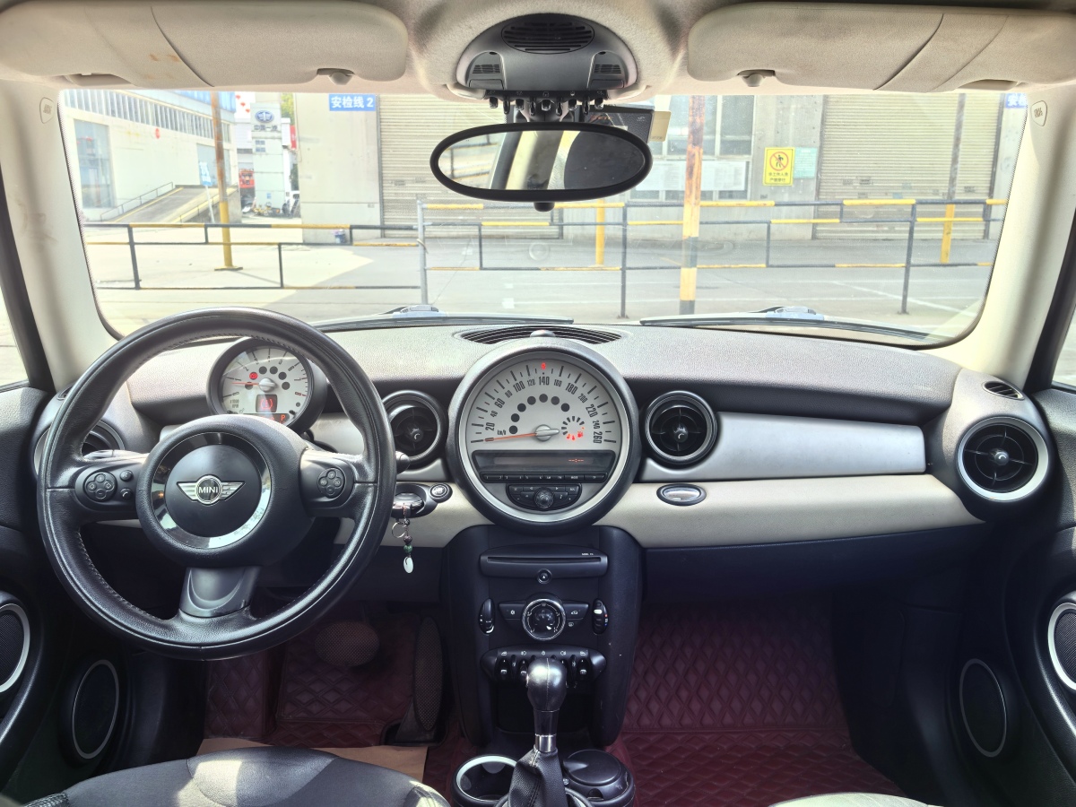 MINI COUNTRYMAN  2011款 1.6L COOPER Fun圖片