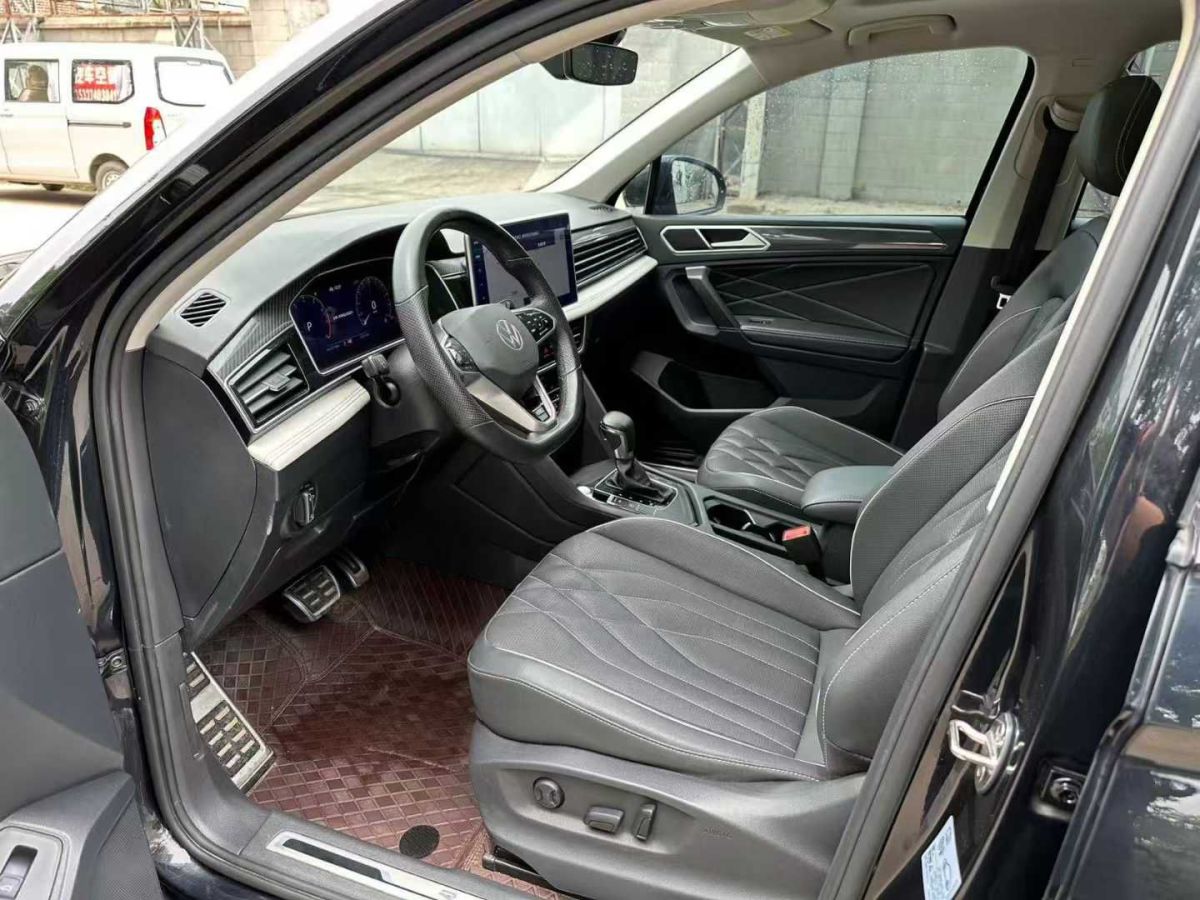 大眾 途觀X  2022款 330TSI 兩驅(qū)尊崇旗艦版圖片