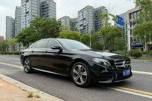 奔馳E級(jí) 奔馳 E 200 L 4MATIC
