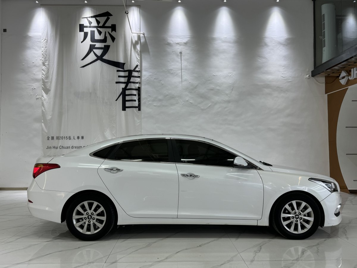 2015年4月現(xiàn)代 名圖  2014款 1.8L 自動智能型GLS