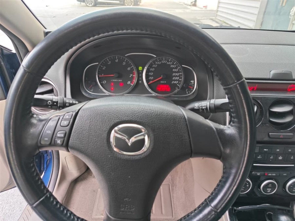 馬自達(dá) 馬自達(dá)6  2006款 2.0L 自動(dòng)超豪華型圖片