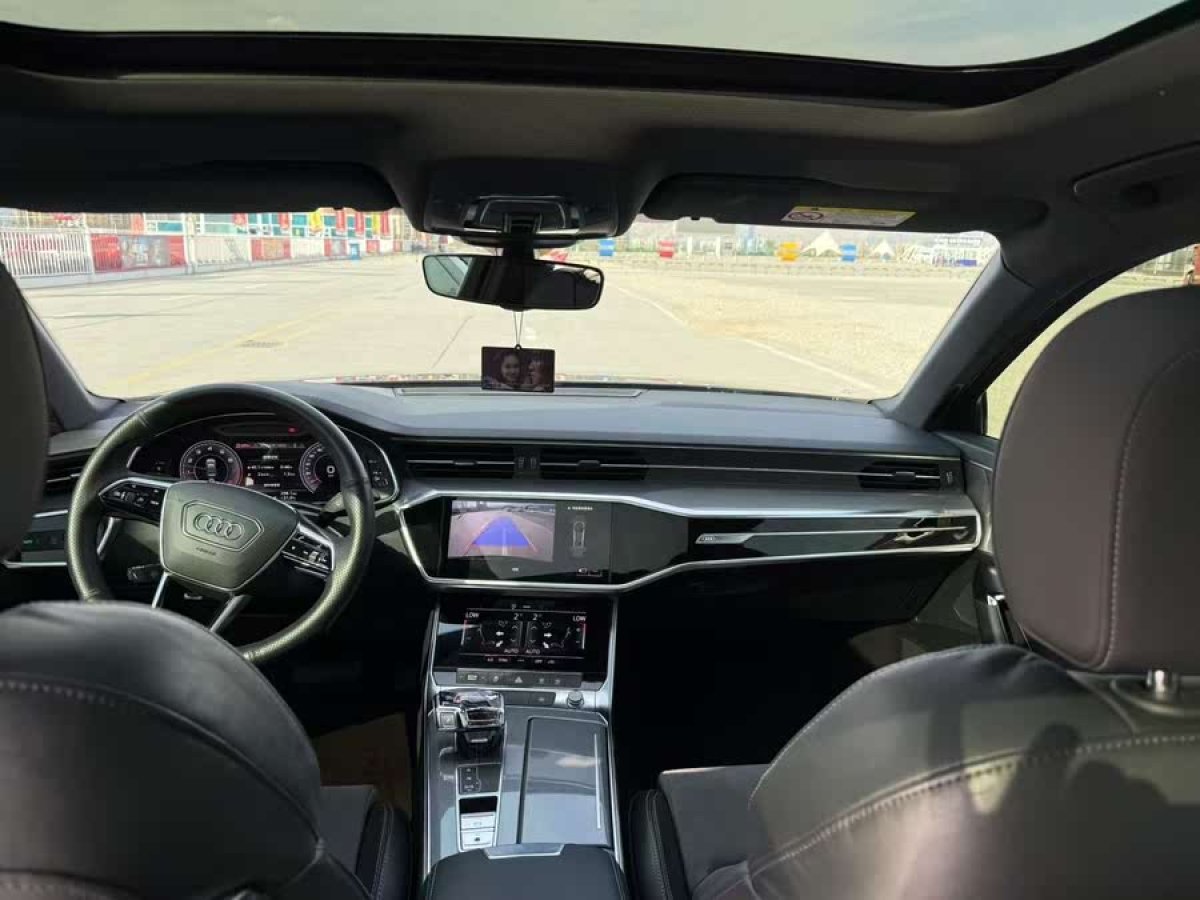 奧迪 奧迪A6L  2021款 45 TFSI 臻選動(dòng)感型圖片