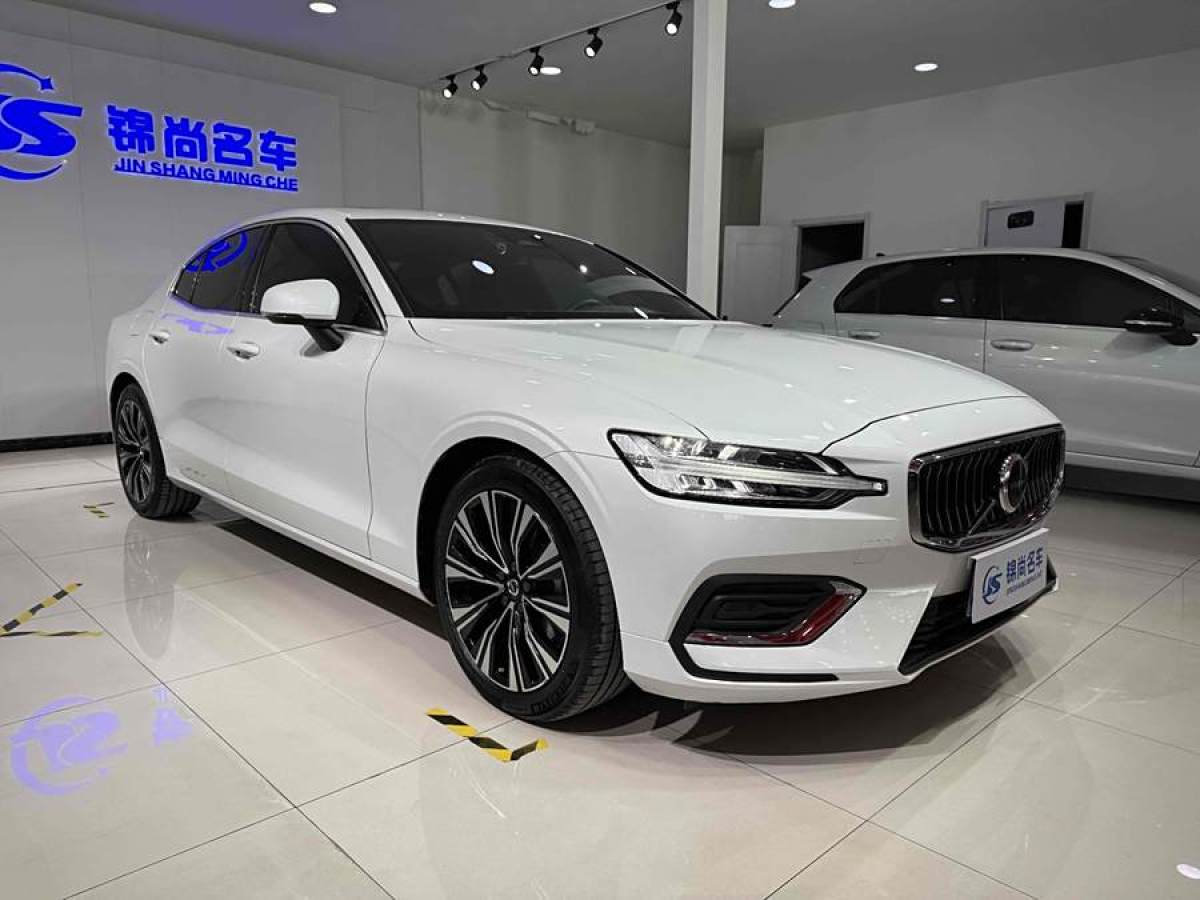 沃爾沃 S60L  2024款 B4 智遠(yuǎn)豪華版圖片