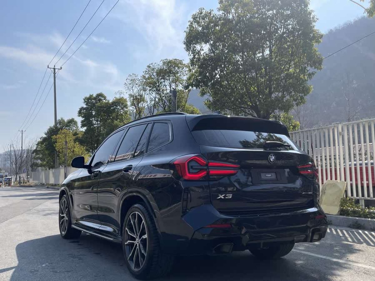 寶馬 寶馬X3  2022款 改款 xDrive30i 領(lǐng)先型 M曜夜套裝圖片