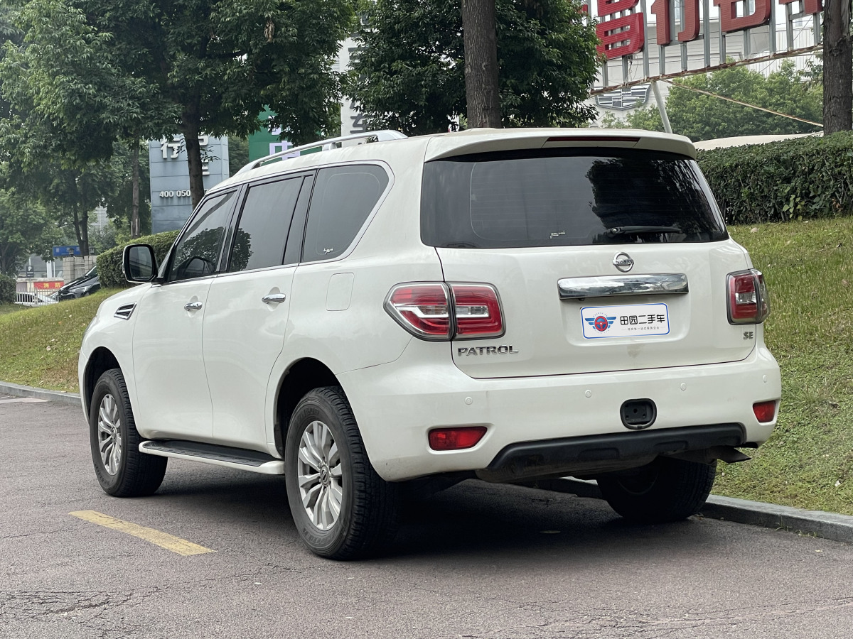 日產(chǎn) 途樂(lè)  2018款 4.0L 鉑金型圖片