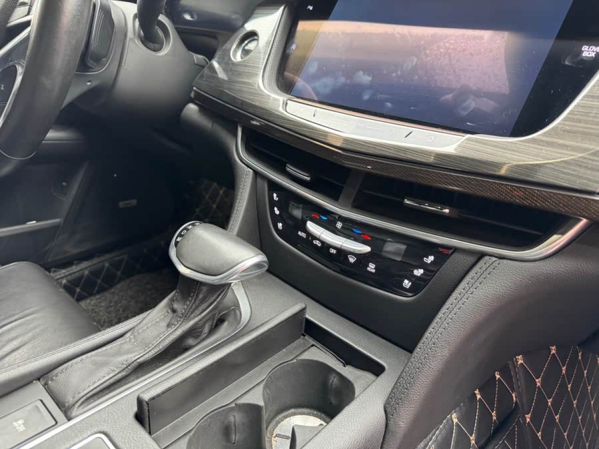凱迪拉克 CT6  2016款 28T 豪華型圖片
