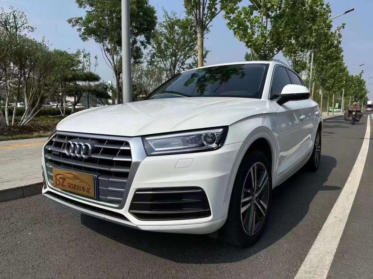 奥迪 Sport 奥迪RS Q8  2021款 RS Q8 4.0T图片