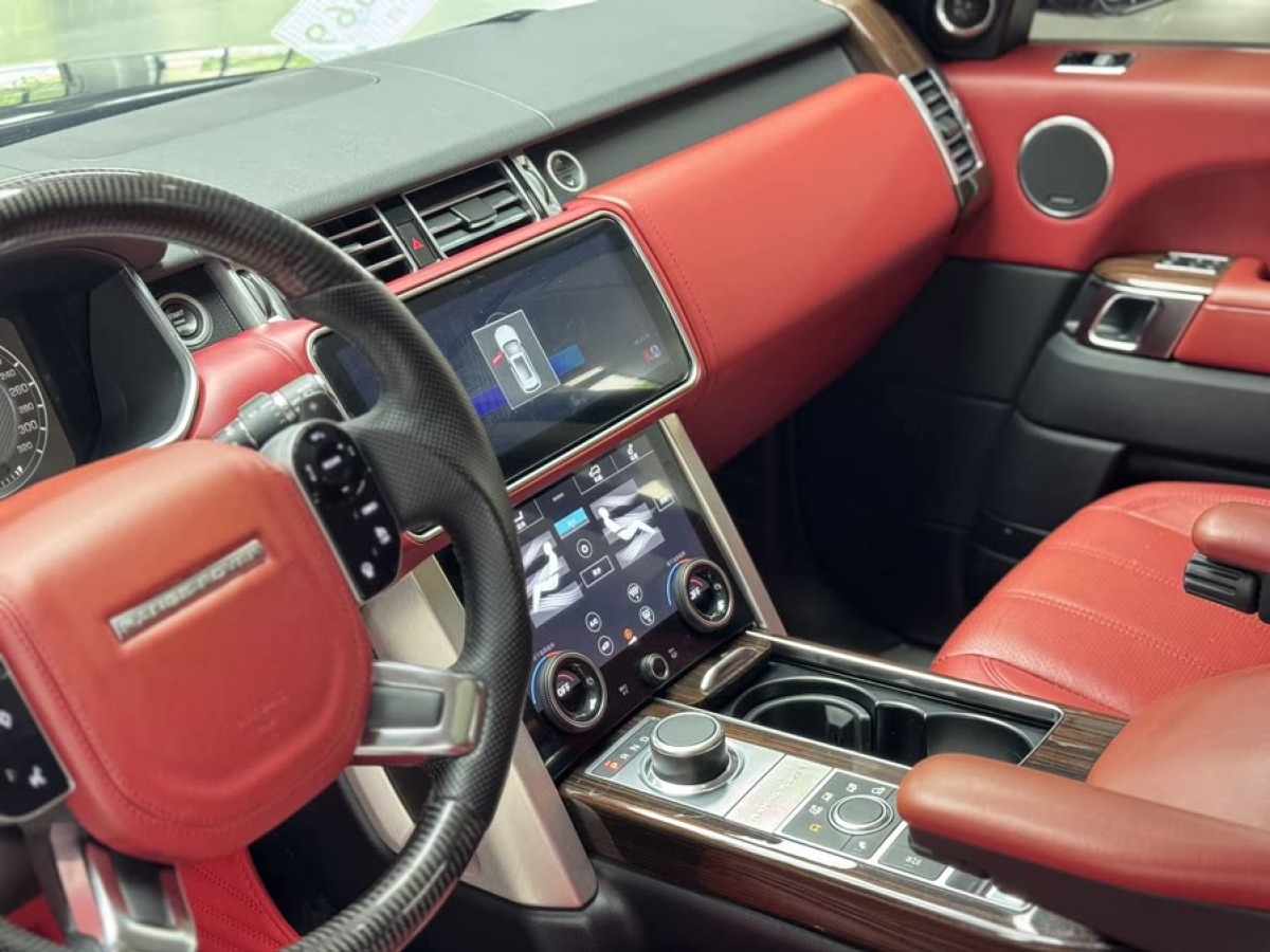 路虎 攬勝  2016款 3.0 V6 SC Vogue 加長(zhǎng)版圖片