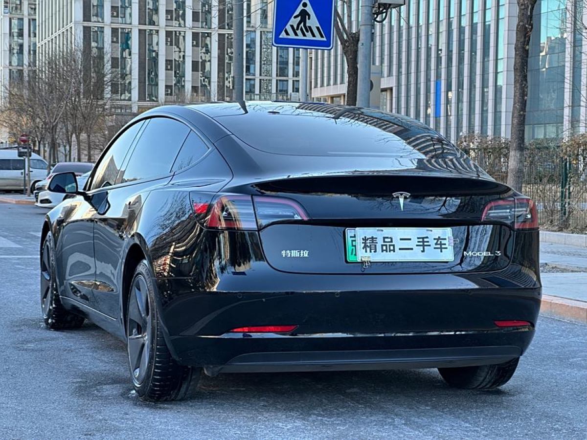 特斯拉 Model 3  2021款 改款 標(biāo)準(zhǔn)續(xù)航后驅(qū)升級版圖片