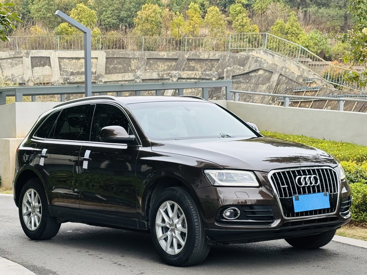 奧迪 奧迪Q5  2013款 40 TFSI 進(jìn)取型圖片