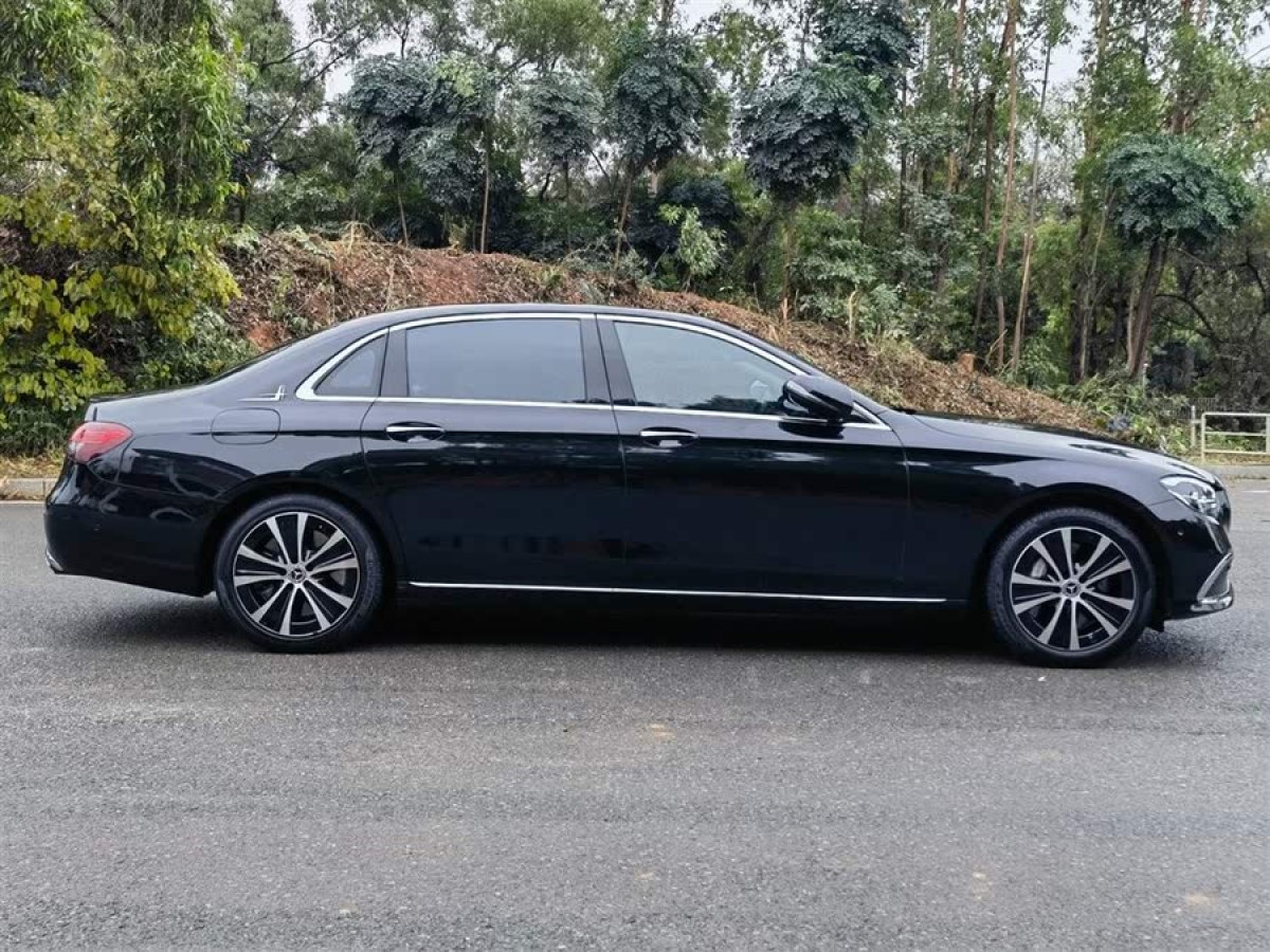 奔馳 奔馳E級新能源  2022款 改款 E 350 e L 插電式混合動力轎車圖片