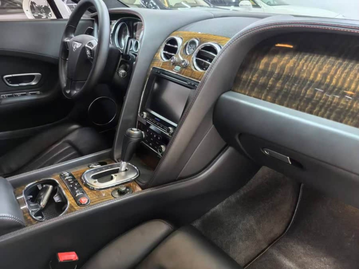 賓利 歐陸  2012款 4.0T GT V8圖片