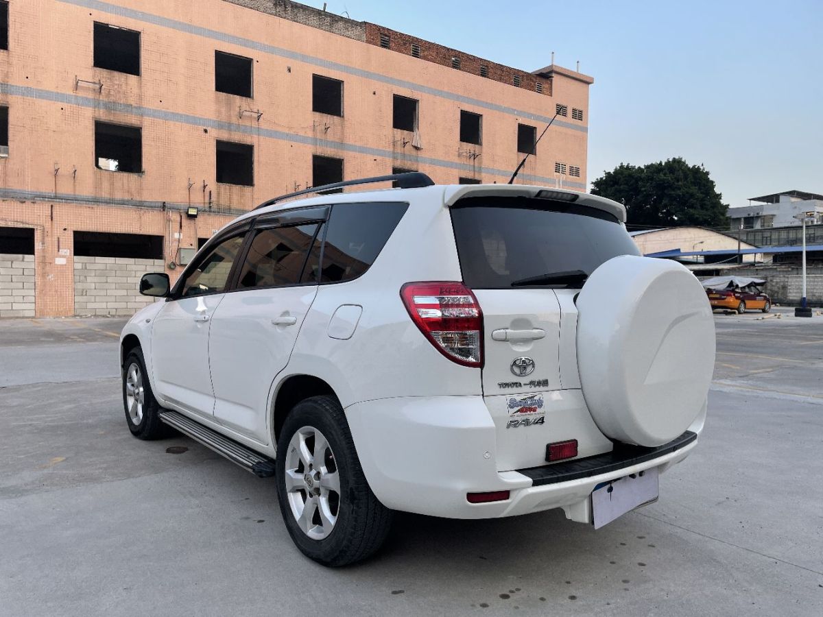 丰田 rav4荣放  2011款 20l 自动经典版图片