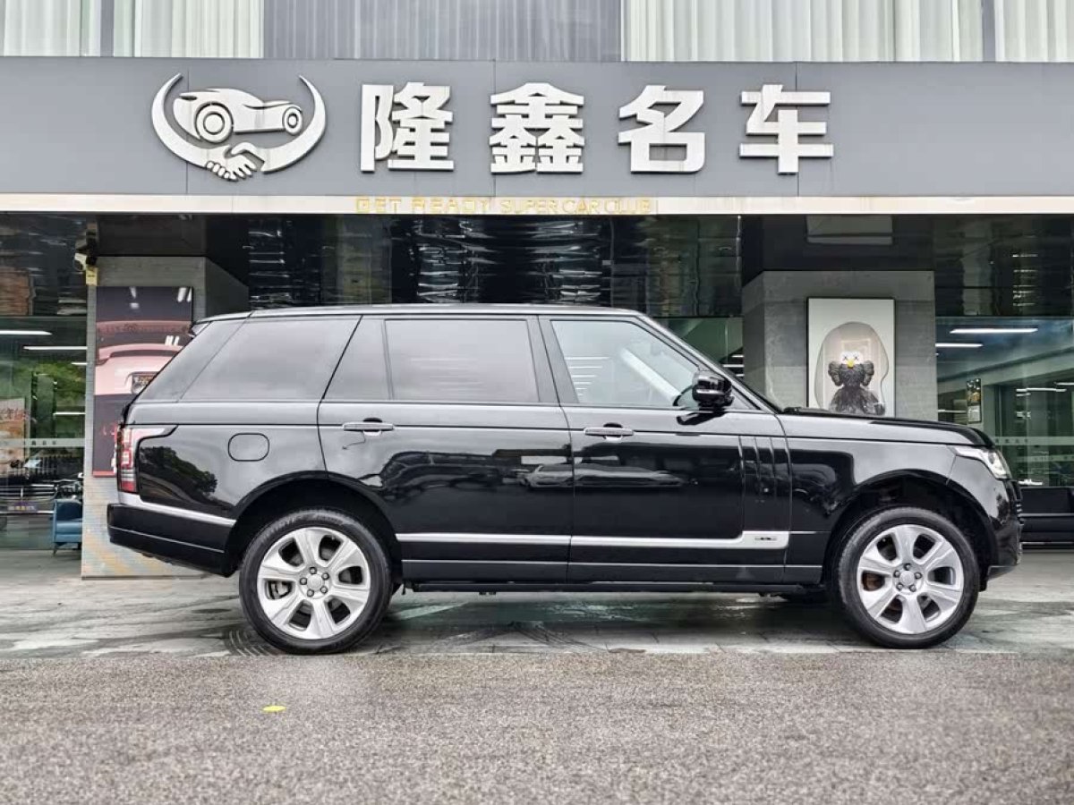 路虎 攬勝  2015款 3.0 V6 SC Vogue SE 創(chuàng)世加長版圖片