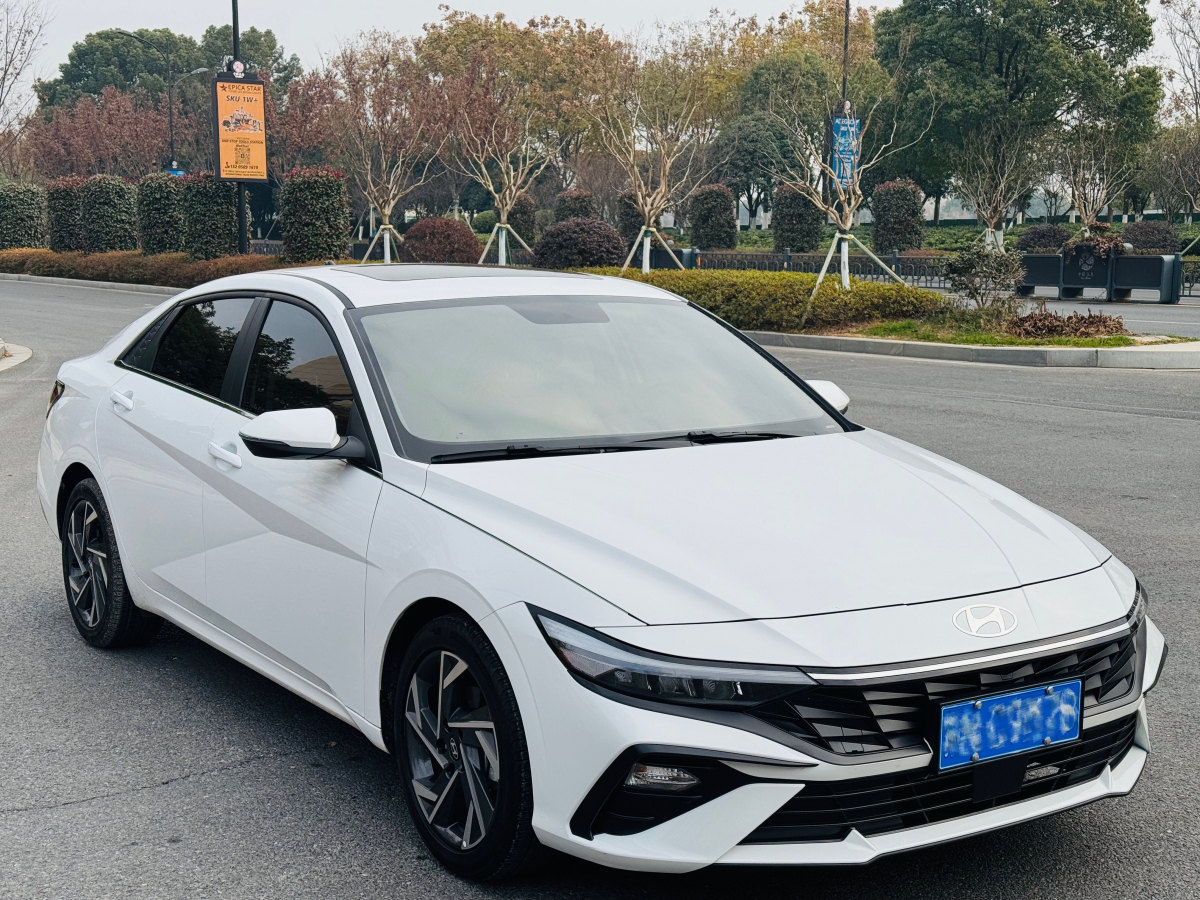 現(xiàn)代 伊蘭特  2023款 1.5L CVT GLX精英版圖片