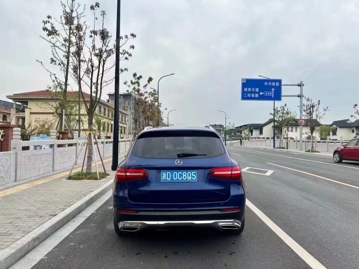 奔馳 奔馳GLC  2016款 GLC 260 4MATIC 豪華型圖片