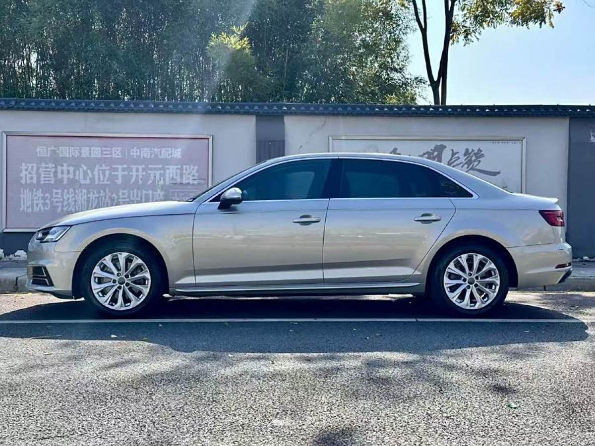 奧迪 奧迪A4L  2019款 40 TFSI 進(jìn)取型 國(guó)VI圖片