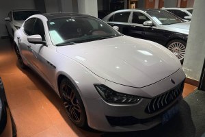 Ghibli 瑪莎拉蒂 3.0T 標(biāo)準(zhǔn)版