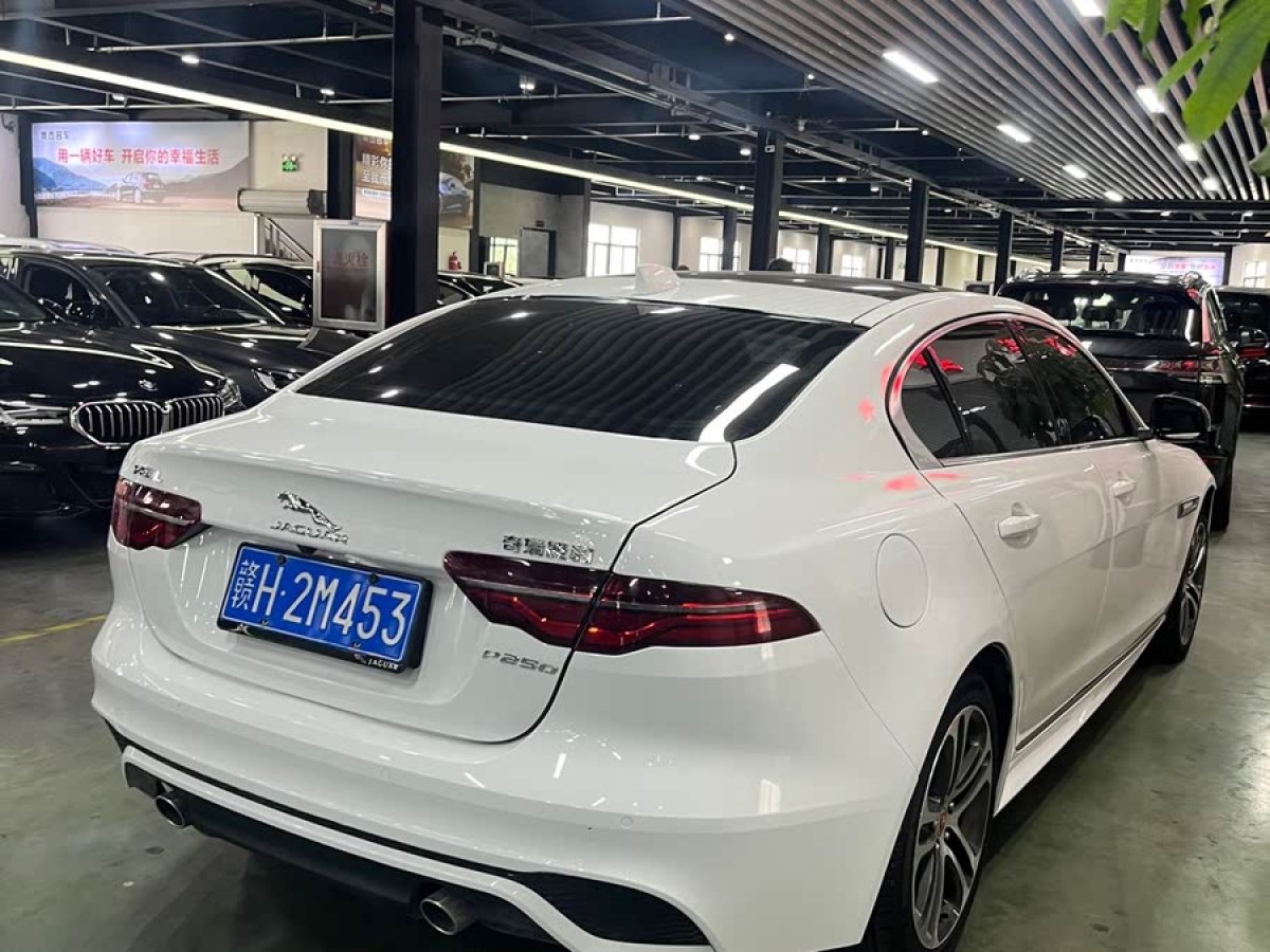捷豹 XEL  2023款 2.0T 250PS R-DYNAMIC S進(jìn)取運(yùn)動(dòng)版圖片
