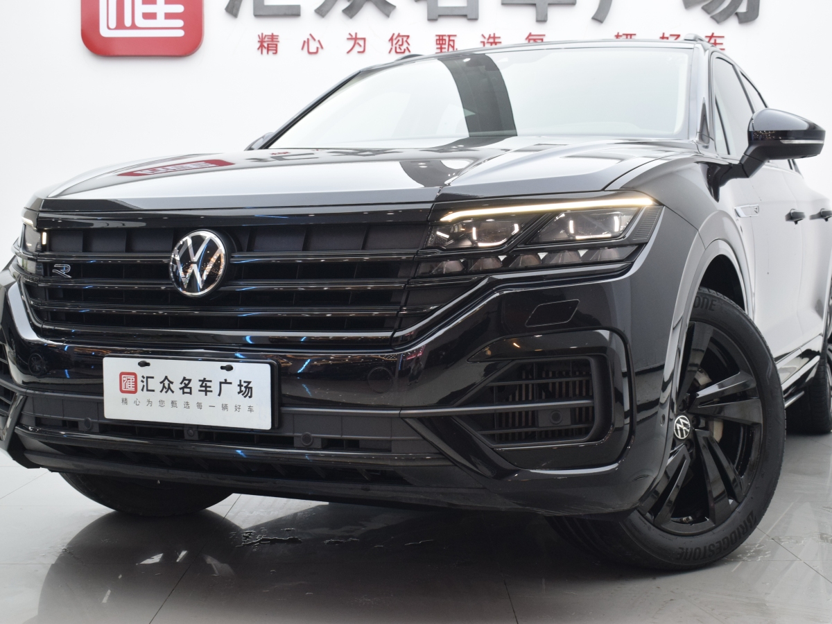 大眾 途銳  2022款 3.0TSI 銳享版 曜黑運(yùn)動(dòng)套裝圖片